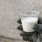 Jak wybrać grunt pod farbę elewacyjną – kompletny przewodnik