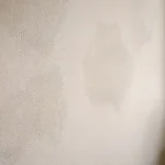 Odbarwienia farby po wyschnięciu – jak naprawić i zapobiec